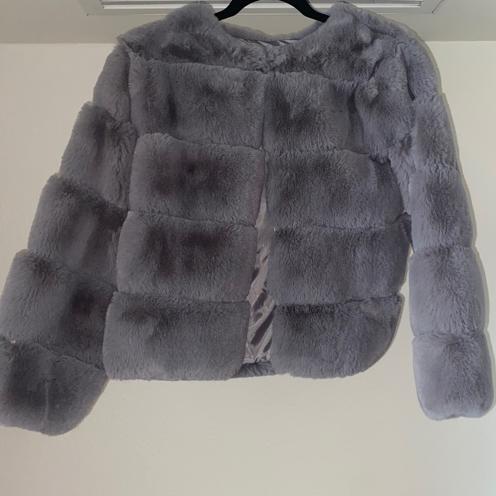 Classy grey fur puffy tiered coat jacket - Picture 1 of 1